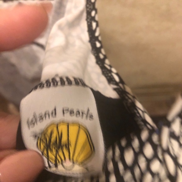 Swim top - Picture 3 of 3